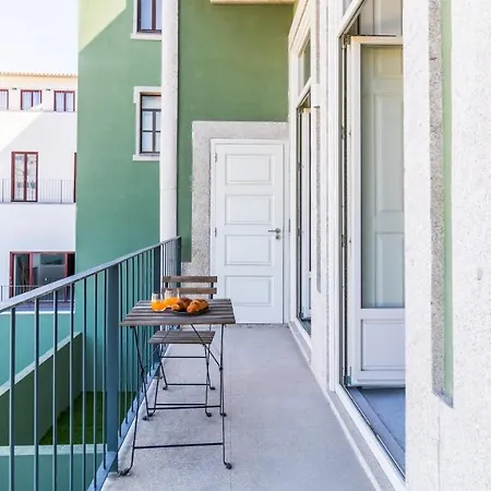 Duque Flat - Ac & Balcony By Lovelystay Porto Buitenkant foto