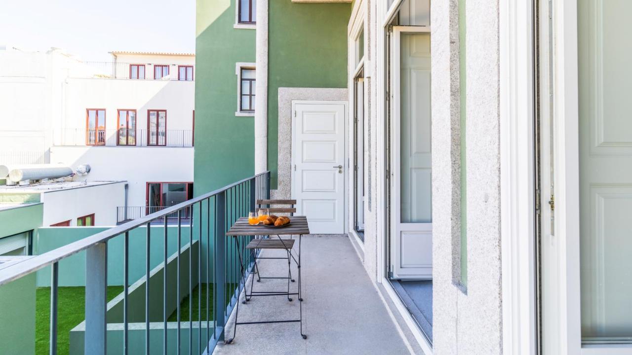 Duque Flat - Ac & Balcony By Lovelystay Appartement