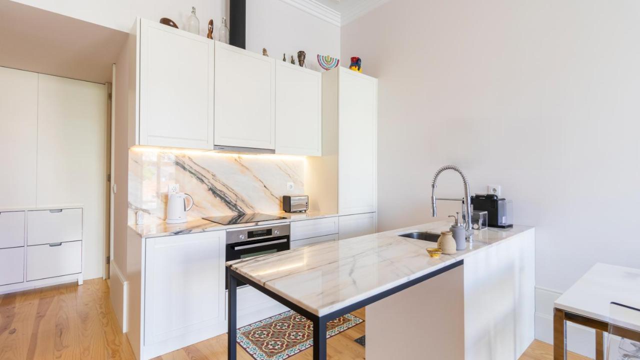 Duque Flat - Ac & Balcony By Lovelystay Appartement