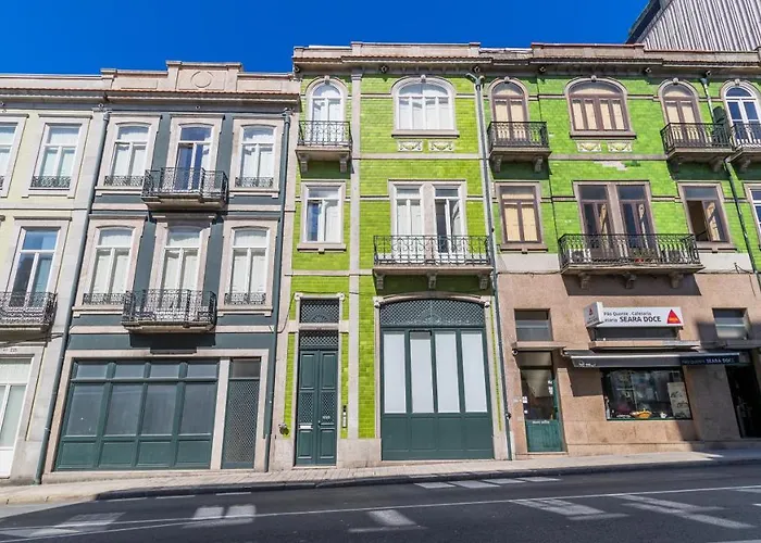Duque Flat - Ac & Balcony By Lovelystay