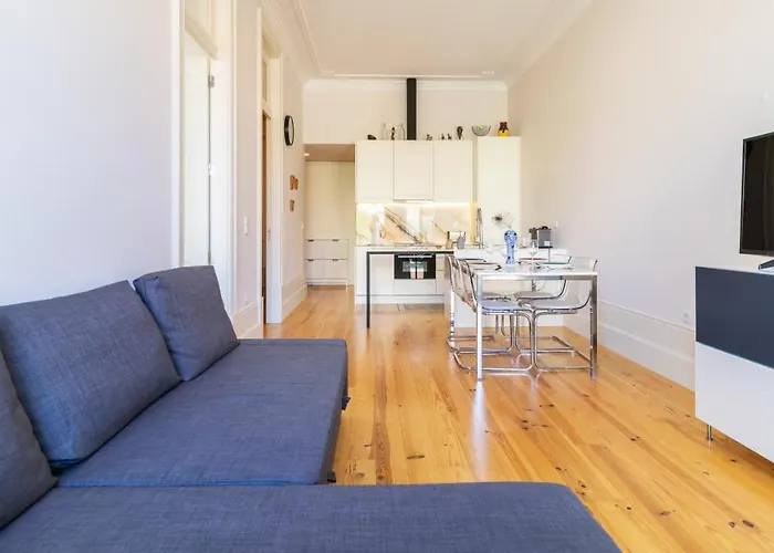 Duque Flat - Ac & Balcony By Lovelystay